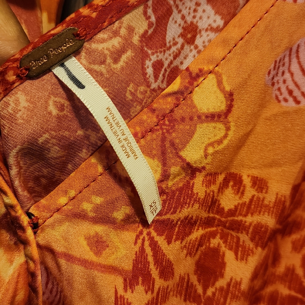 FREE PEOPLE TOP - Picture 3 of 4